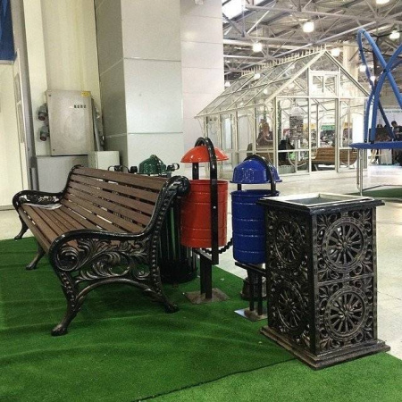 Скамейка чугунная «Новый Парк» 3,0 м (3 опоры)