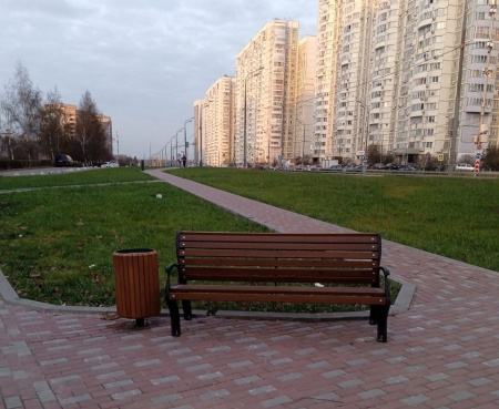 Скамейка чугунная «Голландия» с подлокотниками 3,0 м (3 опоры)